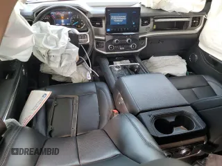 2022 Ford Expedition Max XLT z VIN 1FMJK1HT4NEA49078, wystawiony jako Copart lot #44377275 z przebiegiem 49 055 mil mil oraz Szkoda całkowita • Salvage title. Historia ofert i sprzedaży dostępna na DreamBid. Obrazek 8.