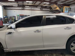 2013 Nissan Altima SV with VIN 1N4AL3AP5DC231639, listed as a IAAI auction lot 42052441 with 170,997 mi miles and . Bid and sale history available at carsss.com. Image 15.