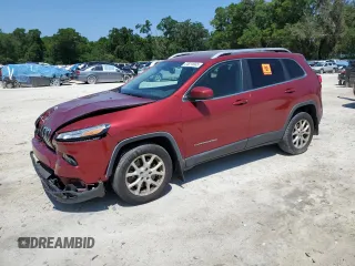 2014 Jeep Cherokee Latitude z VIN 1C4PJLCB9EW204360, wystawiony jako Copart lot #54814665 z przebiegiem 134 126 mil mil oraz Szkoda całkowita • Salvage title. Historia ofert i sprzedaży dostępna na DreamBid. Obrazek 1.