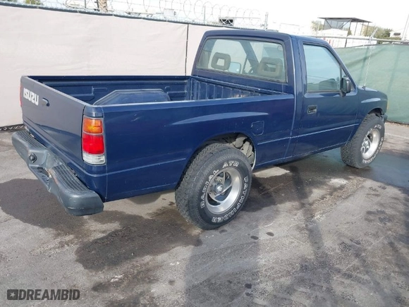 1993 Isuzu Pickup S with VIN 4S1CL11L7P4207354, listed as a IAAI auction lot 41237021 with 192,502 mi miles. Bid and sale history available at carsss.com. Image 4.
