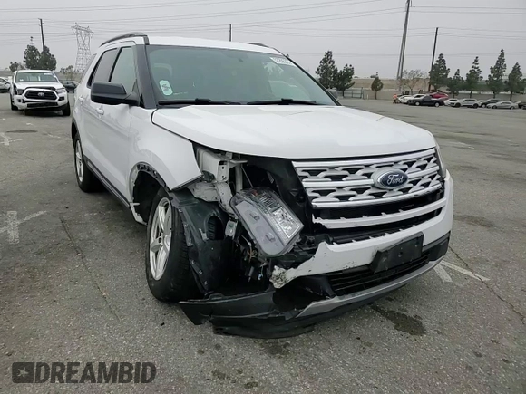 2018 Ford Explorer XLT z VIN 1FM5K7D81JGC86955, wystawiony jako Copart lot #53206335 z przebiegiem 152 437 mil mil oraz Szkoda całkowita • Salvage title. Historia ofert i sprzedaży dostępna na DreamBid. Obrazek 12.