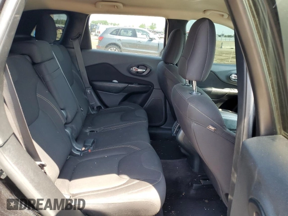 2016 Jeep Cherokee Altitude with VIN 1C4PJMCB5GW203151, listed as a Copart auction lot 61381395 with 147,805 mi miles and Salvage title. Bid and sale history available at DreamBid. Image 10.