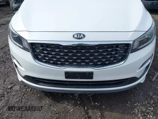 2021 Kia Sedona LX with VIN KNDMB5C13M6668648, listed as a IAAI auction lot 41785324 with 52,301 mi miles. Bid and sale history available at carsss.com. Image 12.
