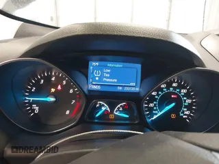 2014 Ford Escape SE with VIN 1FMCU0GX3EUA76540, listed as a IAAI auction lot 41905890 with 233,720 mi miles. Bid and sale history available at carsss.com. Image 7.