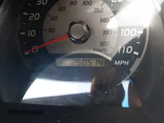 2004 Toyota 4Runner SR5 z VIN JTEBU14R340026881, wystawiony jako IAAI lot #42110486 z przebiegiem 250 514 mil mil oraz . Historia ofert i sprzedaży dostępna na DreamBid. Obrazek 15.