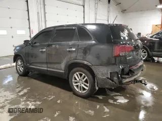 2015 Kia Sorento LX with VIN 5XYKTCA62FG582934, listed as a Copart auction lot 42453385 with 169,718 mi miles and Salvage Title. Bid and sale history available at DreamBid. Image 2.