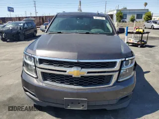 2017 Chevrolet Suburban LT z VIN 1GNSCHKC2HR243460, wystawiony jako Copart lot #58133185 z przebiegiem 108 632 mil mil oraz Szkoda całkowita • Salvage title. Historia ofert i sprzedaży dostępna na DreamBid. Obrazek 5.