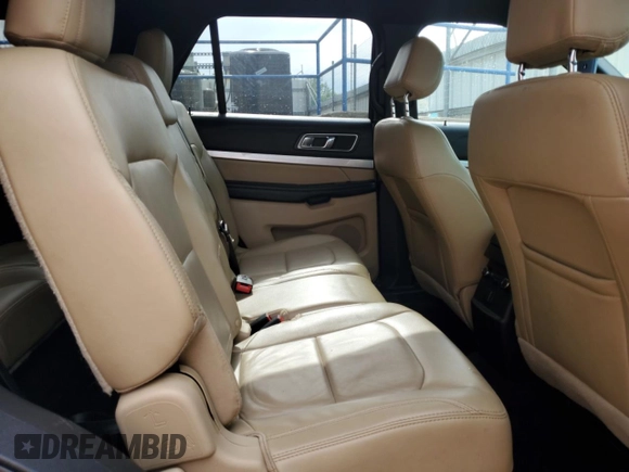 2017 Ford Explorer XLT с VIN 1FM5K8D89HGA92626, выставлен на аукционе Copart как лот 56762165 с пробегом 145 886 миль миль и На запчасти • Non repairable. История ставок и продаж доступна на DreamBid. Изображение 11.