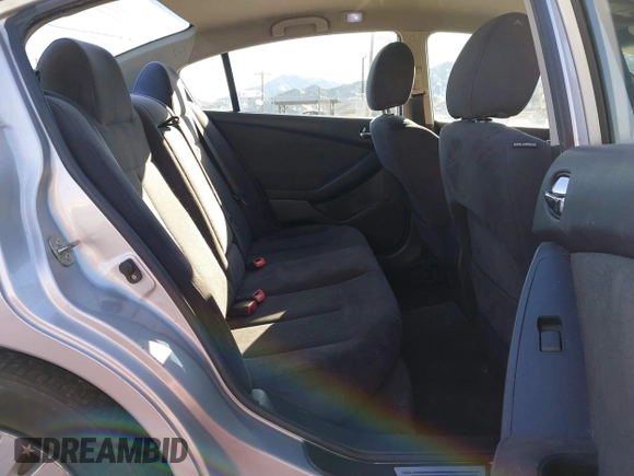 2011 Nissan Altima S with VIN 1N4AL2AP0BN487408, listed as a IAAI auction lot 41675403 with 184,476 mi miles and . Bid and sale history available at DreamBid. Image 8.