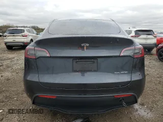 2024 Tesla Model Y Long Range z VIN 7SAYGDEE3RF087162, wystawiony jako Copart lot #79315224 z przebiegiem 3 232 mil mil oraz Szkoda całkowita • Salvage title. Historia ofert i sprzedaży dostępna na DreamBid. Obrazek 6.