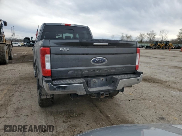 2018 Ford F-250 XL z VIN 1FT7W2BT1JEC40422, wystawiony jako Copart lot #51111395 z przebiegiem Nie podano mil oraz Szkoda całkowita • Salvage title. Historia ofert i sprzedaży dostępna na DreamBid. Obrazek 6.