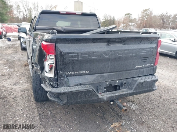 2021 Chevrolet Silverado 1500 Custom with VIN 1GCPYBEH3MZ171294, listed as a IAAI auction lot 41007489 with 67,801 mi miles. Bid and sale history available at carsss.com. Image 6.