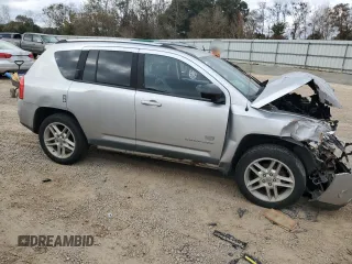 2011 Jeep Compass Limited with VIN 1J4NF5FB6BD182058, listed as a Copart auction lot 42947865 with 186,164 mi miles and Salvage Title. Bid and sale history available at carsss.com. Image 4.