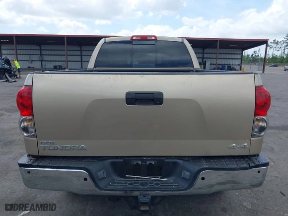 2007 Toyota Tundra SR5 with VIN 5TBBT54167S452826, listed as a IAAI auction lot 41956464 with 231,437 mi miles. Bid and sale history available at carsss.com. Image 16.