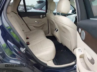 2019 Mercedes-Benz GLC 300 z VIN WDC0G4KB6KV169649, wystawiony jako IAAI lot #41930356 z przebiegiem 68 376 mil mil oraz . Historia ofert i sprzedaży dostępna na DreamBid. Obrazek 8.