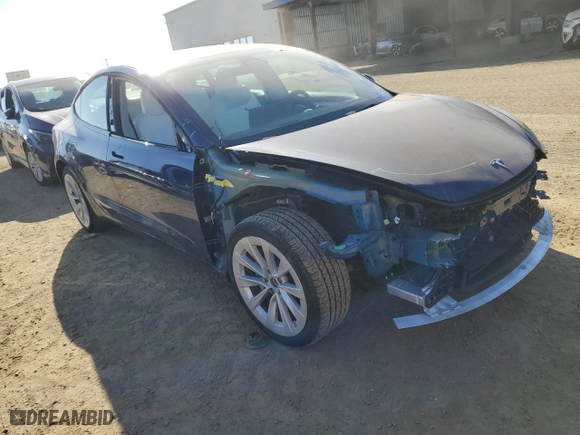 2022 Tesla Model 3 Long Range with VIN 5YJ3E1EB0NF361204, listed as a Copart auction lot 87693415 with 32,042 mi miles and Salvage Title. Bid and sale history available at carsss.com. Image 4.