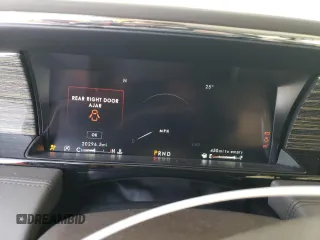 2021 Lincoln Navigator Black Label z VIN 5LMJJ3TTXMEL00316, wystawiony jako Copart lot #44690355 z przebiegiem 20 296 mil mil oraz Szkoda całkowita • Salvage title. Historia ofert i sprzedaży dostępna na DreamBid. Obrazek 9.