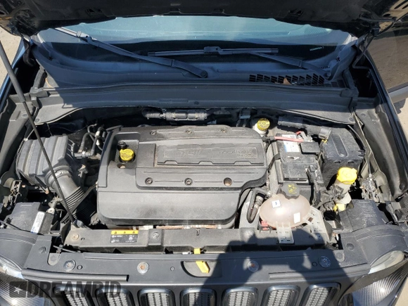 2017 Jeep Renegade Sport with VIN ZACCJAAH4HPF49470, listed as a Copart auction lot 53633315 with 107,962 mi miles and Clean title. Bid and sale history available at DreamBid. Image 11.