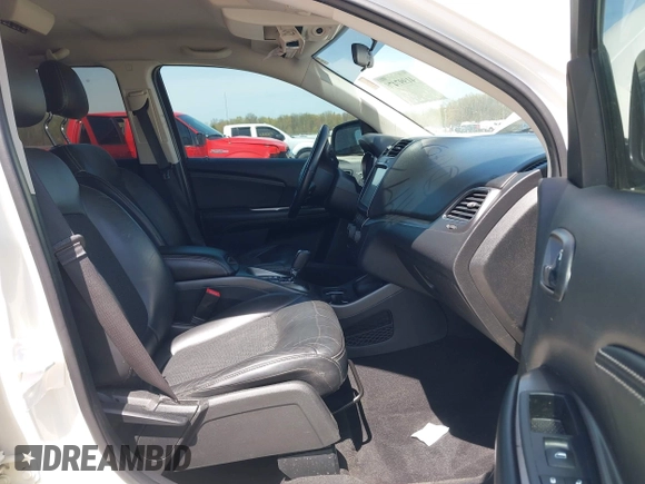 2018 Dodge Journey Crossroad z VIN 3C4PDDGG6JT387686, wystawiony jako IAAI lot #41997476 z przebiegiem 88 897 mil mil oraz . Historia ofert i sprzedaży dostępna na DreamBid. Obrazek 5.