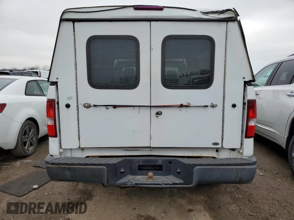 2007 Ford F-150 XL with VIN 1FTRF12207KC72413, listed as a Copart auction lot 52530545 with 181,294 mi miles and Salvage Title. Bid and sale history available at carsss.com. Image 6.
