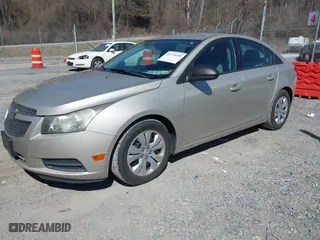 2014 Chevrolet Cruze LS with VIN 1G1PA5SH1E7194282, listed as a IAAI auction lot 41775395 with 195,596 mi miles. Bid and sale history available at carsss.com. Image 17.