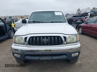 2003 Toyota Tacoma PreRunner z VIN 5TEGN92N83Z221444, wystawiony jako IAAI lot #42433353 z przebiegiem 148 600 mil mil oraz . Historia ofert i sprzedaży dostępna na DreamBid. Obrazek 12.