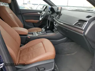 2021 Audi Q5 Premium with VIN WA1AAAFY0M2052401, listed as a Copart auction lot 63466012 with 11,922 mi miles. Bid and sale history available at carsss.com. Image 5.