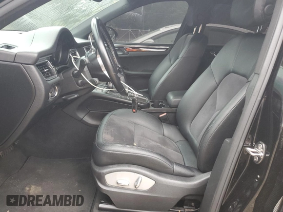2017 Porsche Macan with VIN WP1AA2A50HLB07596, listed as a Copart auction lot 62682545 with 110,684 mi miles and Salvage title. Bid and sale history available at DreamBid. Image 7.