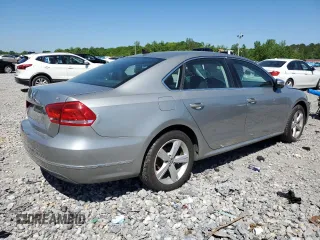 2012 Volkswagen Passat SE z VIN 1VWBH7A39CC092065, wystawiony jako Copart lot #52719595 z przebiegiem 161 991 mil mil oraz Szkoda całkowita • Salvage title. Historia ofert i sprzedaży dostępna na DreamBid. Obrazek 3.