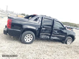 2013 Chevrolet Avalanche LTZ with VIN 3GNMCGE07DG198370, listed as a Copart auction lot 43990185 with 125,944 mi miles and Salvage Title. Bid and sale history available at carsss.com. Image 3.