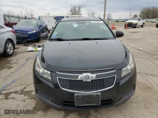2014 Chevrolet Cruze LS with VIN 1G1PA5SH2E7282757, listed as a Copart auction lot 52043245 with 104,670 mi miles and Salvage Title. Bid and sale history available at carsss.com. Image 5.