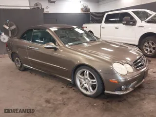 2008 Mercedes-Benz CLK-Class 5.5L with VIN WDBTK72F18T090933, listed as a IAAI auction lot 41116157 with 66,123 mi miles. Bid and sale history available at carsss.com. Image 1.