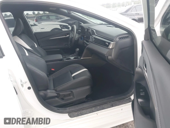 2025 Toyota Camry LE with VIN 4T1DAACK6SU531129, listed as a IAAI auction lot 41969220 with 10,542 mi miles and . Bid and sale history available at DreamBid. Image 5.