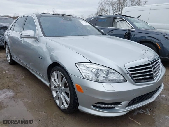 2012 Mercedes-Benz S-Class S 550 with VIN WDDNG7DB2CA456186, listed as a IAAI auction lot 42027448 with 76,997 mi miles. Bid and sale history available at carsss.com. Image 1.