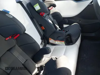 2018 Tesla Model S 75D z VIN 5YJSA1E29JF276329, wystawiony jako IAAI lot #41673653 z przebiegiem Nie podano mil oraz . Historia ofert i sprzedaży dostępna na DreamBid. Obrazek 8.