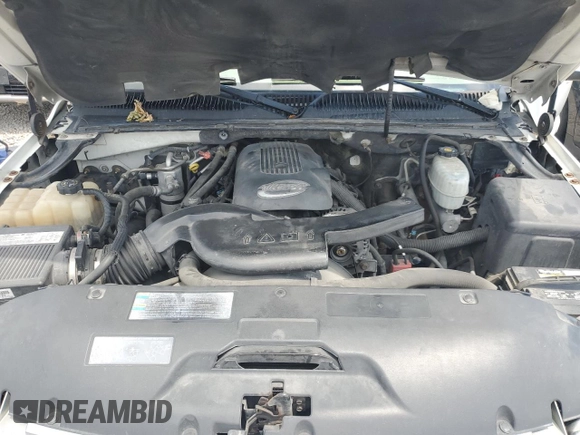 2004 Chevrolet Suburban Z71 with VIN 3GNFK16Z64G192680, listed as a Copart auction lot 61757455 with 257,517 mi miles and Salvage title. Bid and sale history available at DreamBid. Image 12.