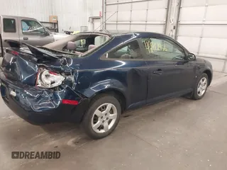 2009 Pontiac G5 z VIN 1G2AS18H697163128, wystawiony jako IAAI lot #42412456 z przebiegiem 204 762 mil mil oraz . Historia ofert i sprzedaży dostępna na DreamBid. Obrazek 4.