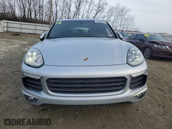 2016 Porsche Cayenne with VIN WP1AA2A28GLA02616, listed as a Copart auction lot 46328705 with 49,257 mi miles and Salvage Title. Bid and sale history available at carsss.com. Image 5.