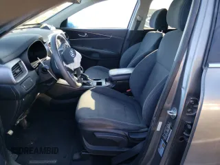 2019 Kia Sorento L with VIN 5XYPG4A32KG547276, listed as a Copart auction lot 41465775 with 75,208 mi miles and Salvage Title. Bid and sale history available at DreamBid. Image 7.