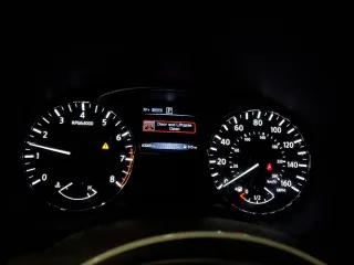 2017 Nissan Pathfinder Platinum with VIN 5N1DR2MM5HC618839, listed as a Copart auction lot 47807365 with 63,260 mi miles and Salvage Title. Bid and sale history available at carsss.com. Image 9.