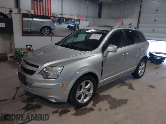 2014 Chevrolet Captiva Sport LTZ with VIN 3GNAL4EK6ES579015, listed as a IAAI auction lot 41704808 with 107,492 mi miles. Bid and sale history available at carsss.com. Image 2.