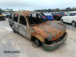2002 GMC Yukon SLE z VIN 1GKEC13V32R193628, wystawiony jako IAAI lot #35911379 z przebiegiem Nie podano mil oraz . Historia ofert i sprzedaży dostępna na DreamBid. Obrazek 1.