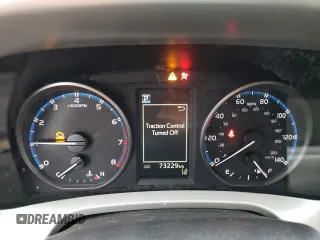 2018 Toyota RAV4 XLE with VIN 2T3RFREV6JW735352, listed as a Copart auction lot 46938025 with 73,229 mi miles and Salvage title. Bid and sale history available at DreamBid. Image 9.