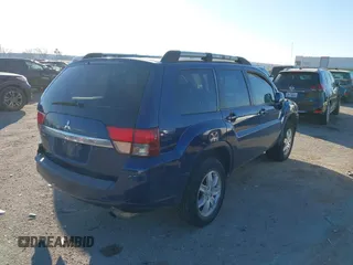 2010 Mitsubishi Endeavor LS with VIN 4A4JN2AS9AE002389, listed as a IAAI auction lot 41390321 with 103,060 mi miles. Bid and sale history available at carsss.com. Image 4.