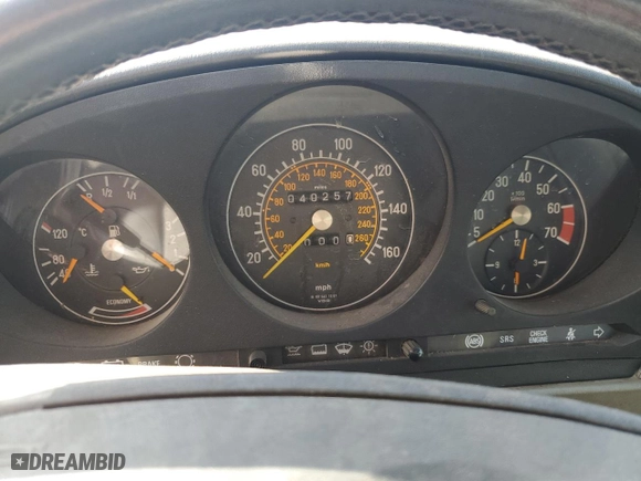 1988 Mercedes-Benz 560 Series 560SL with VIN WDBBA48D8JA077522, listed as a Copart auction lot 71857094 with NaN miles and Clean Title. Bid and sale history available at carsss.com. Image 9.