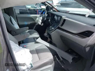 2015 Toyota Sienna XLE with VIN 5TDYK3DC6FS660410, listed as a IAAI auction lot 41801496 with 81,755 mi miles. Bid and sale history available at carsss.com. Image 5.