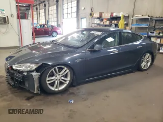 2014 Tesla Model S 60 with VIN 5YJSA1H14EFP53113, listed as a Copart auction lot 69430934 with 116,970 mi miles and Non repairable. Bid and sale history available at DreamBid. Image 1.