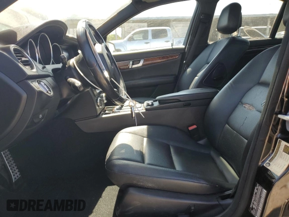 2012 Mercedes-Benz C 250 Sport с VIN WDDGF4HB2CR223351, выставлен на аукционе Copart как лот 60538315 с пробегом 137 032 миль миль и Списание • Salvage title. История ставок и продаж доступна на DreamBid. Изображение 7.