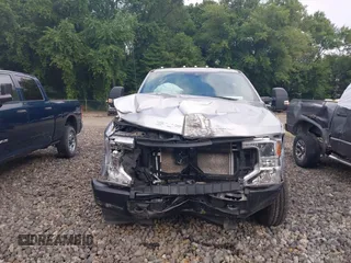 2022 Ford F-250 XL z VIN 1FTBF2B62NEF21705, wystawiony jako IAAI lot #39947332 z przebiegiem 61 110 mil mil oraz . Historia ofert i sprzedaży dostępna na DreamBid. Obrazek 13.