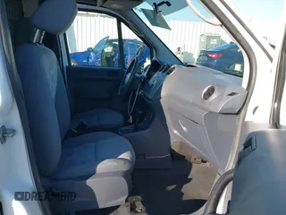 2011 Ford Transit Connect XL с VIN NM0LS7AN1BT059485, выставлен на аукционе IAAI как лот 41132628 с пробегом 90 229 миль миль и . История ставок и продаж доступна на DreamBid. Изображение 5.